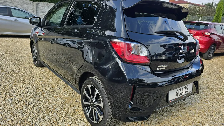 MITSUBISHI Space Star -