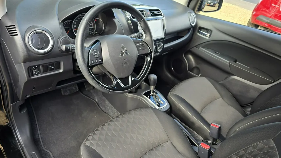 MITSUBISHI Space Star -