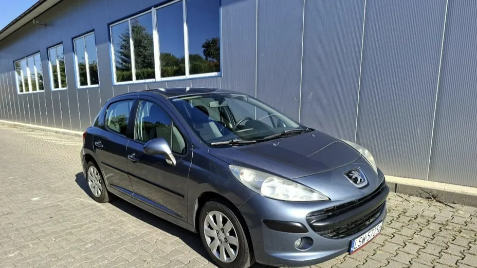 PEUGEOT 207 -