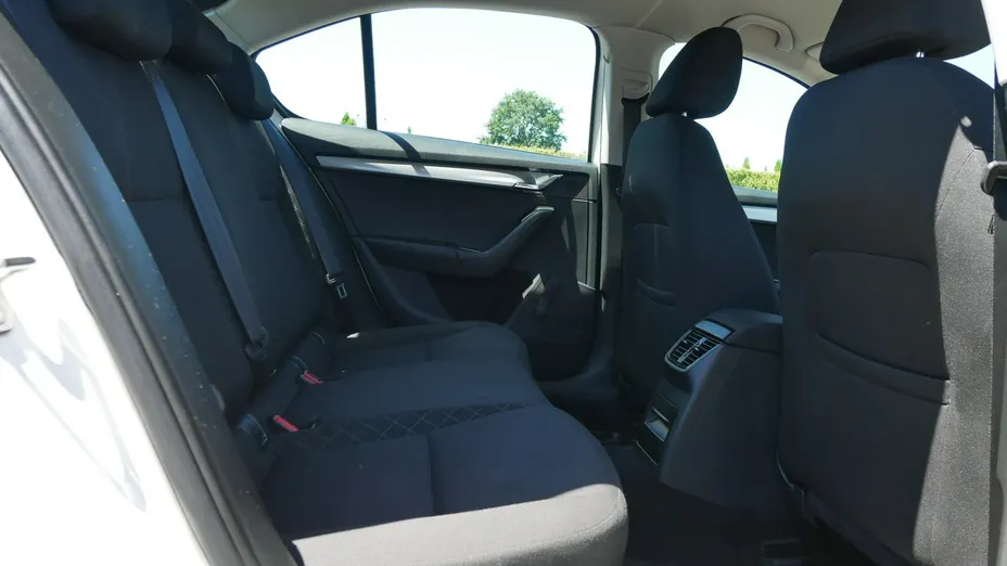 SKODA Octavia -