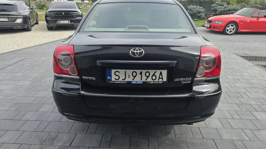 TOYOTA Avensis -