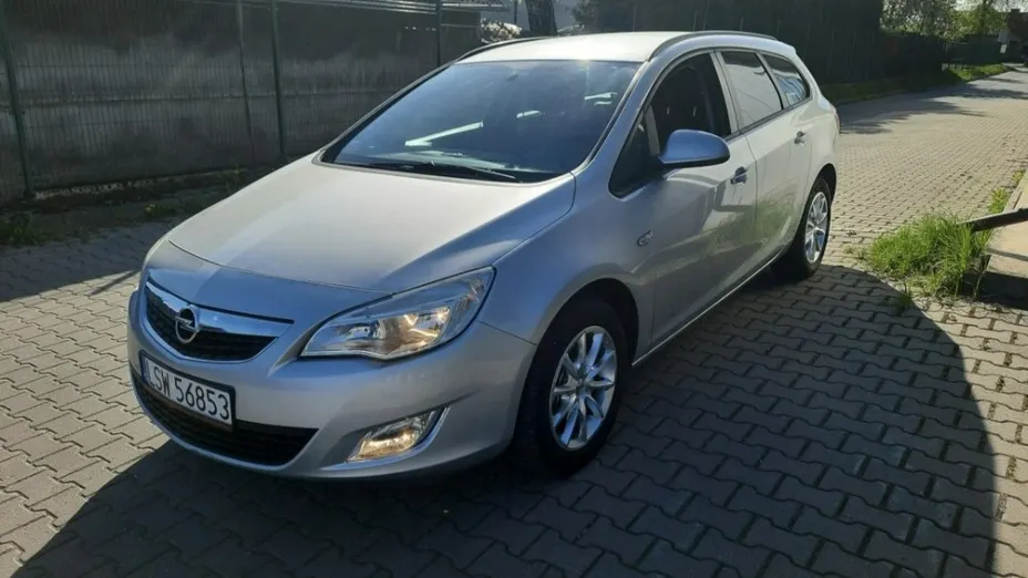 OPEL Astra -