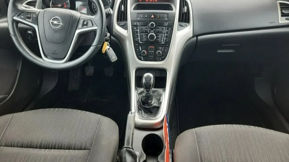 OPEL Astra -