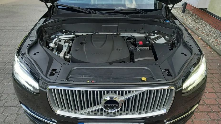 VOLVO XC90 -