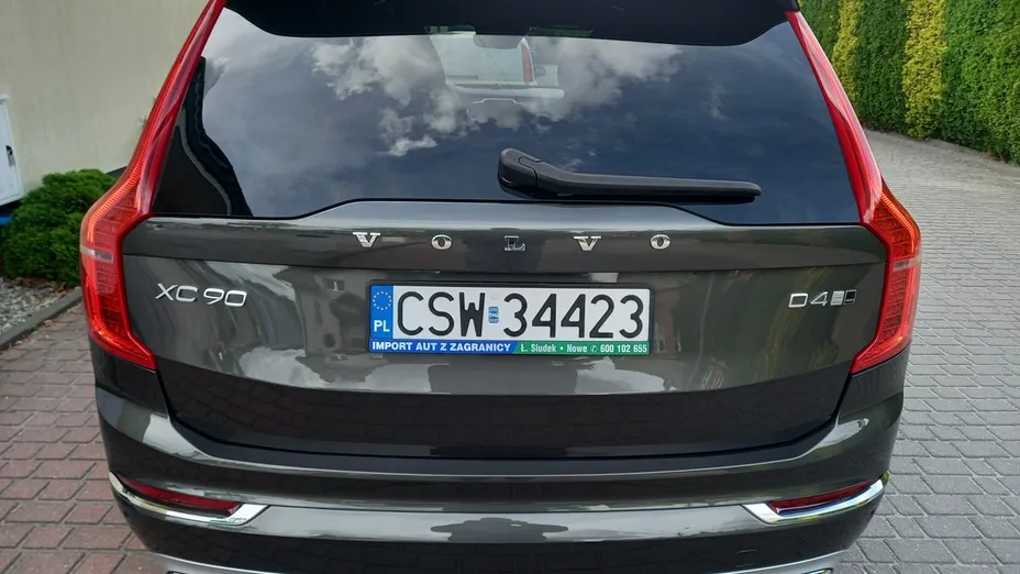 VOLVO XC90 -