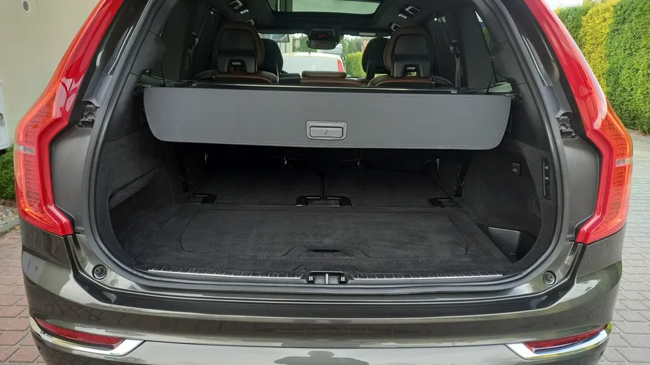 VOLVO XC90 -