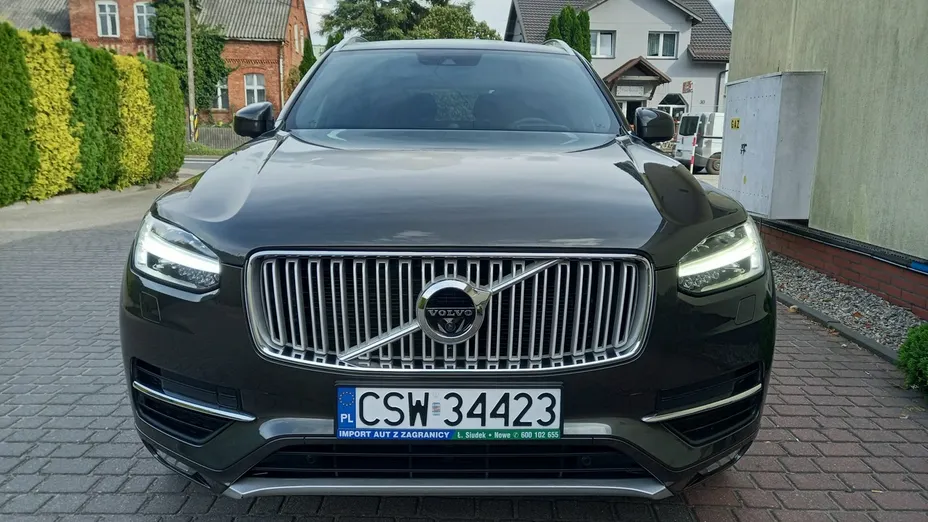 VOLVO XC90 -