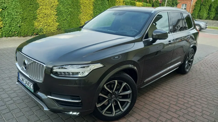 VOLVO XC90 -