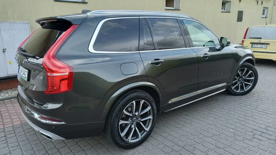 VOLVO XC90 -