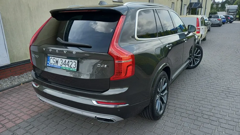 VOLVO XC90 -