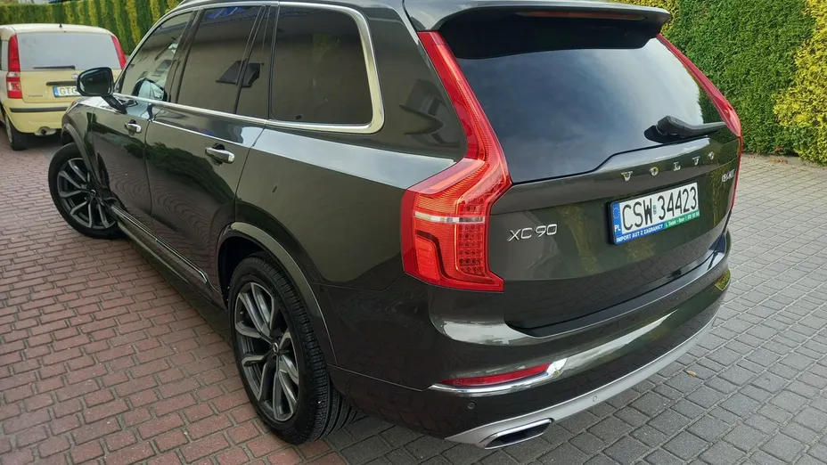 VOLVO XC90 -