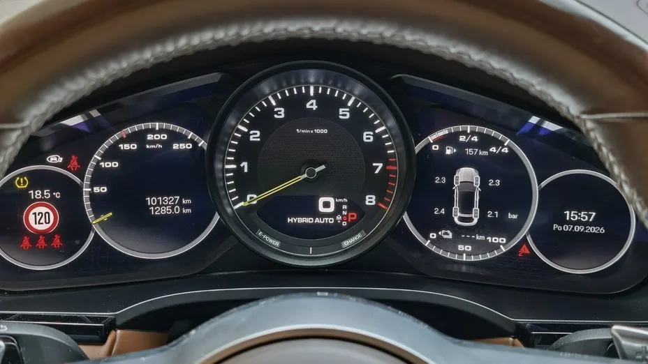 PORSCHE Cayenne -