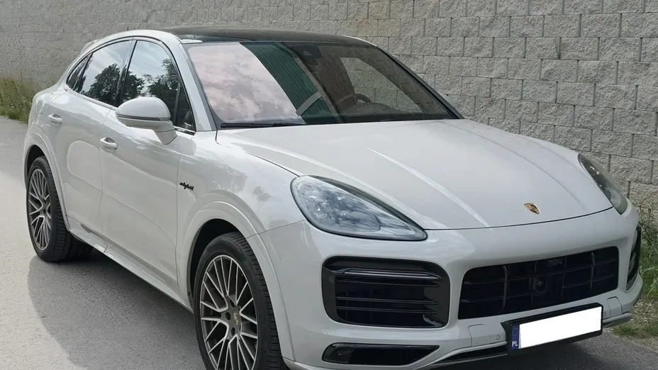 PORSCHE Cayenne -
