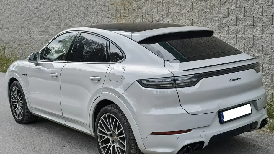 PORSCHE Cayenne -