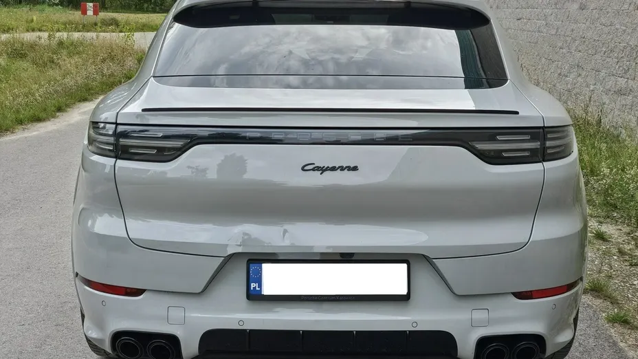 PORSCHE Cayenne -