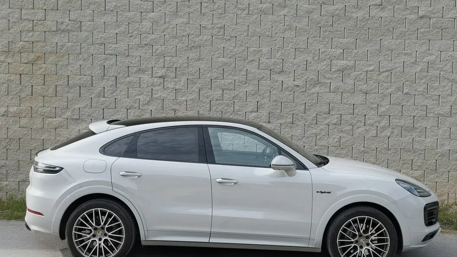 PORSCHE Cayenne -