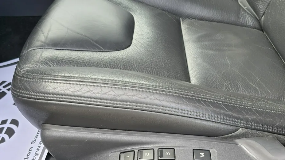 VOLVO V60 -