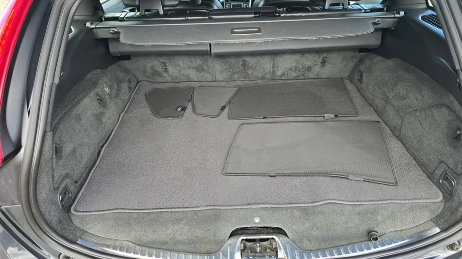 VOLVO V60 -