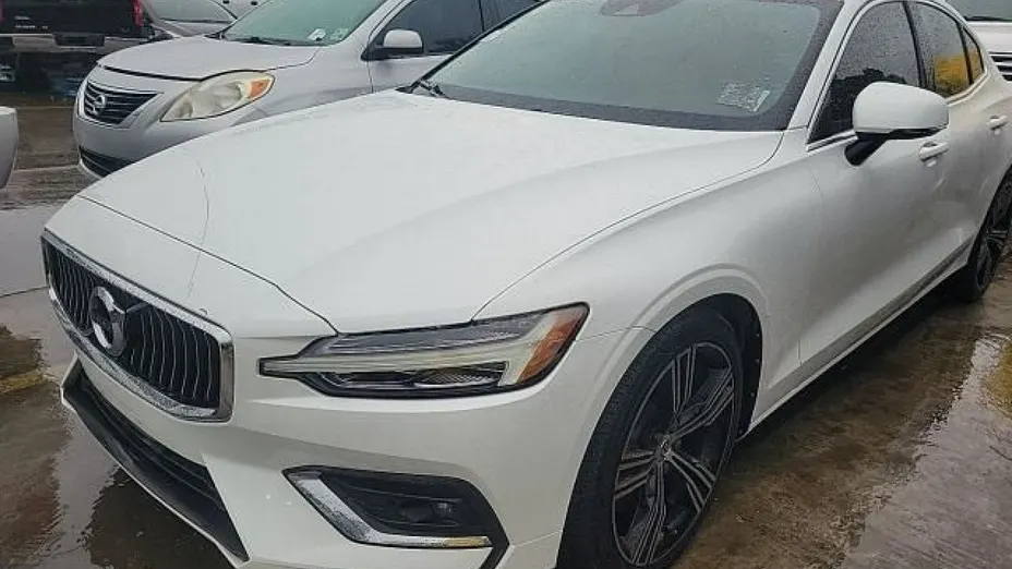 VOLVO S60 -