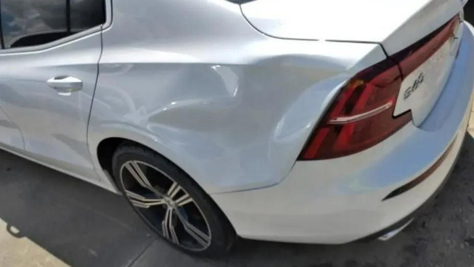 VOLVO S60 -