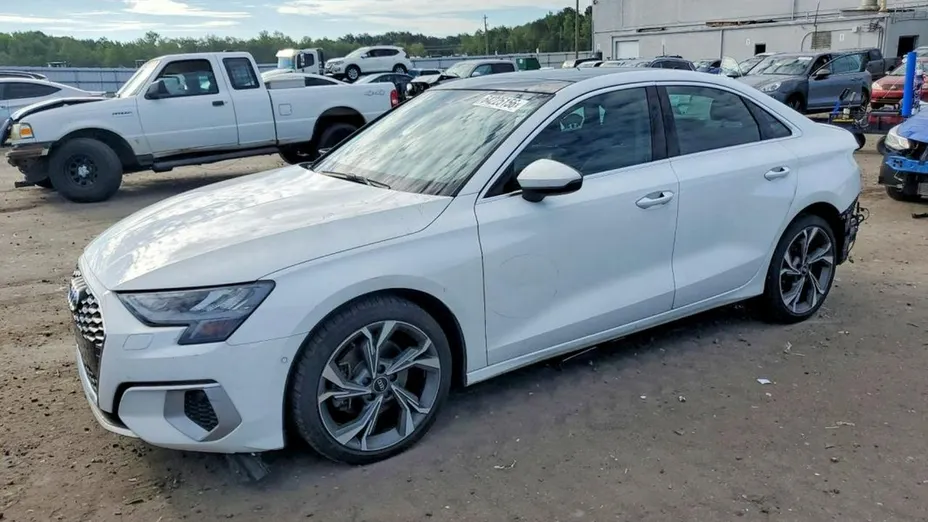 AUDI A3 Limousine -