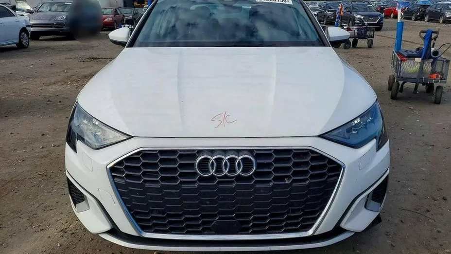 AUDI A3 Limousine -