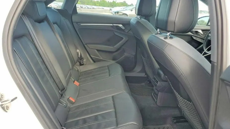 AUDI A3 Limousine -