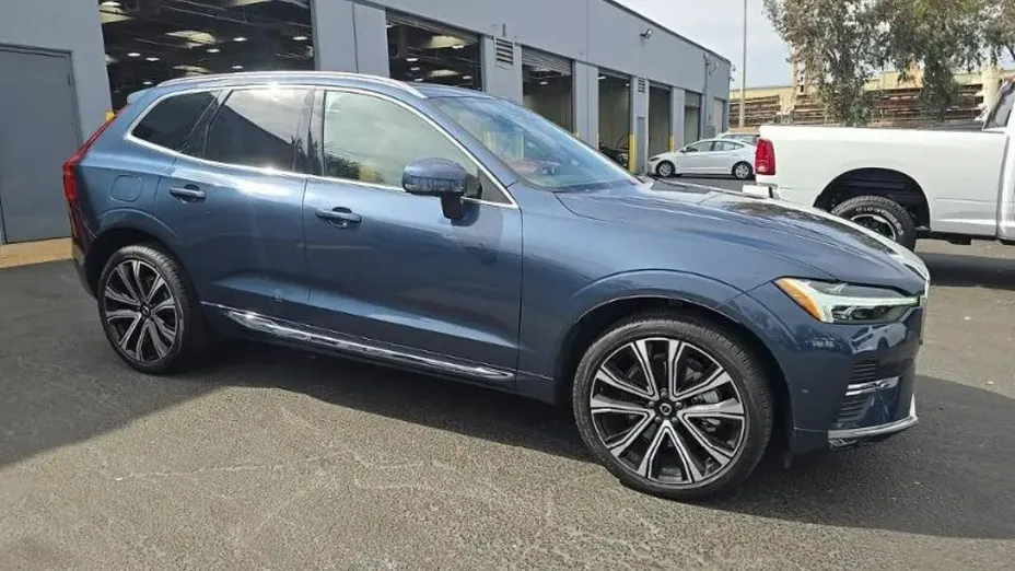 VOLVO XC60 -