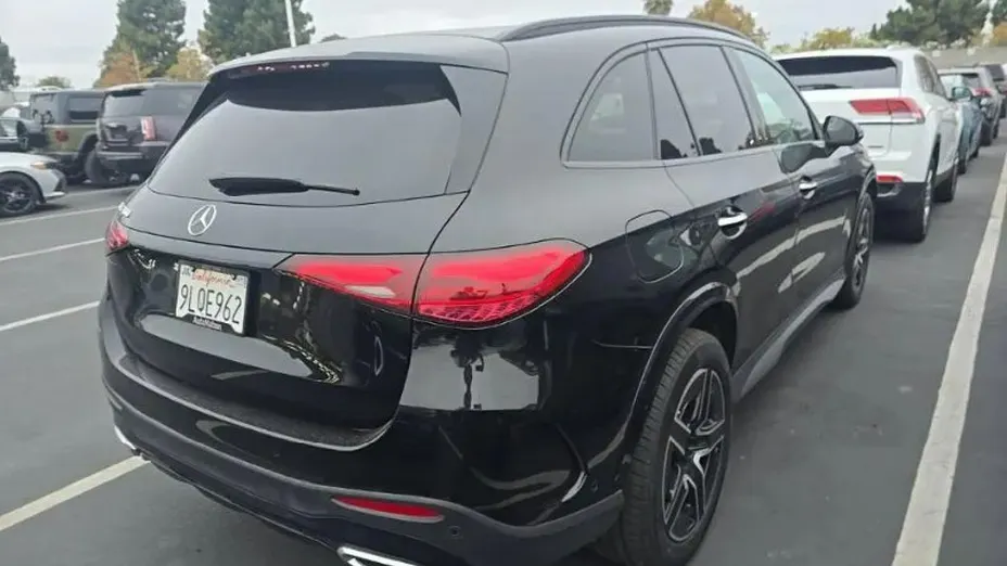 MERCEDES-BENZ GLC -