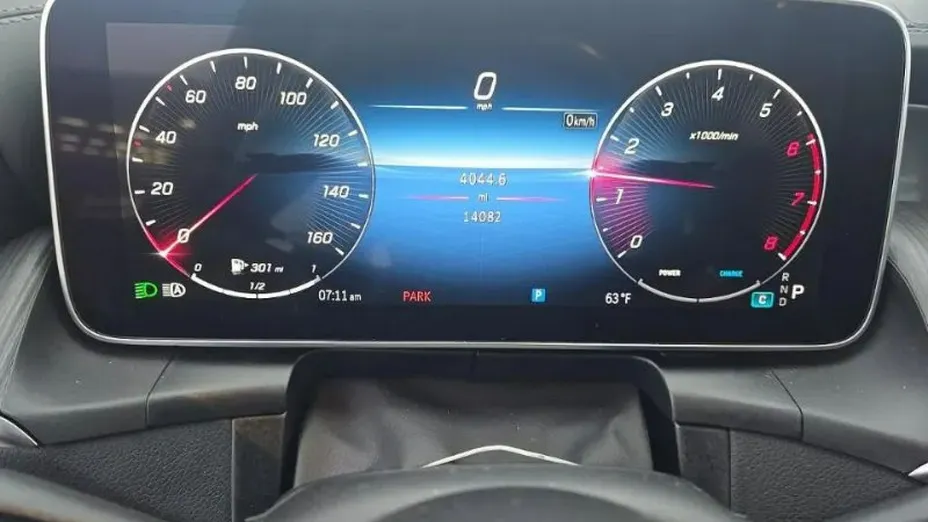 MERCEDES-BENZ GLC -