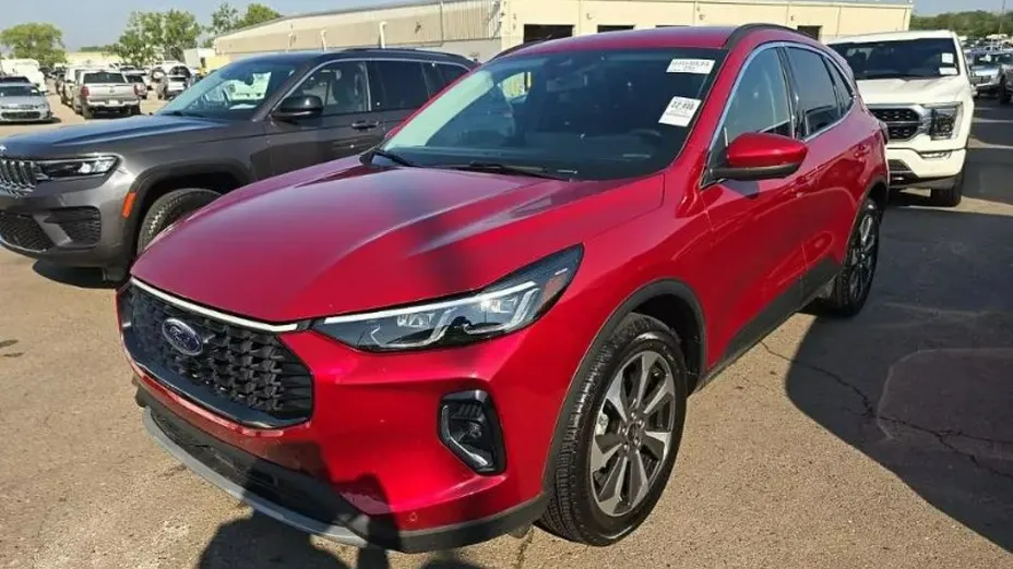 FORD Escape -