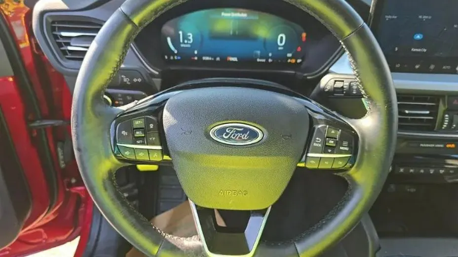 FORD Escape -