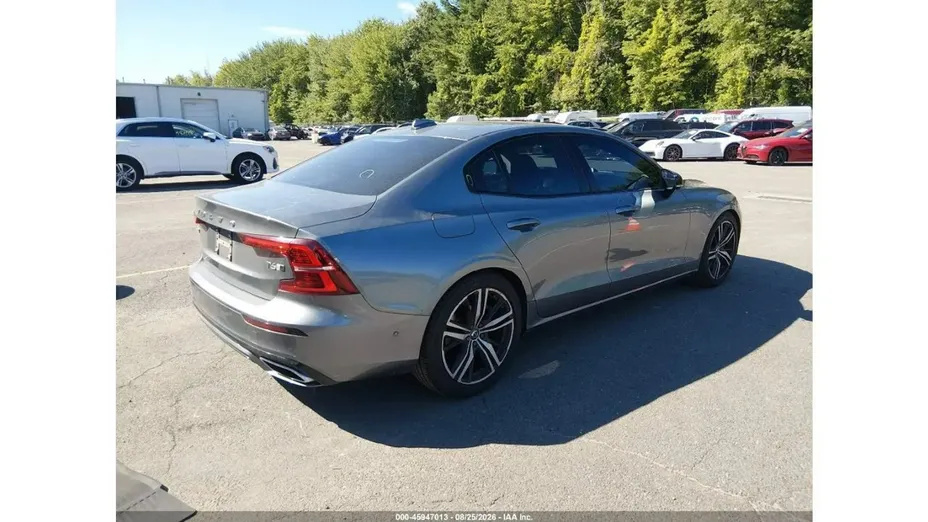 VOLVO S60 -