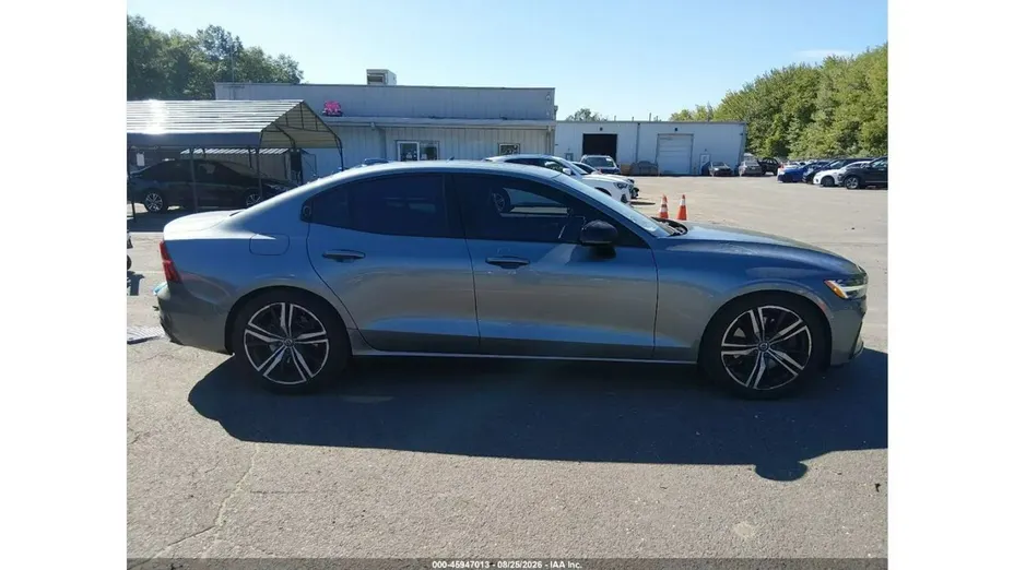 VOLVO S60 -