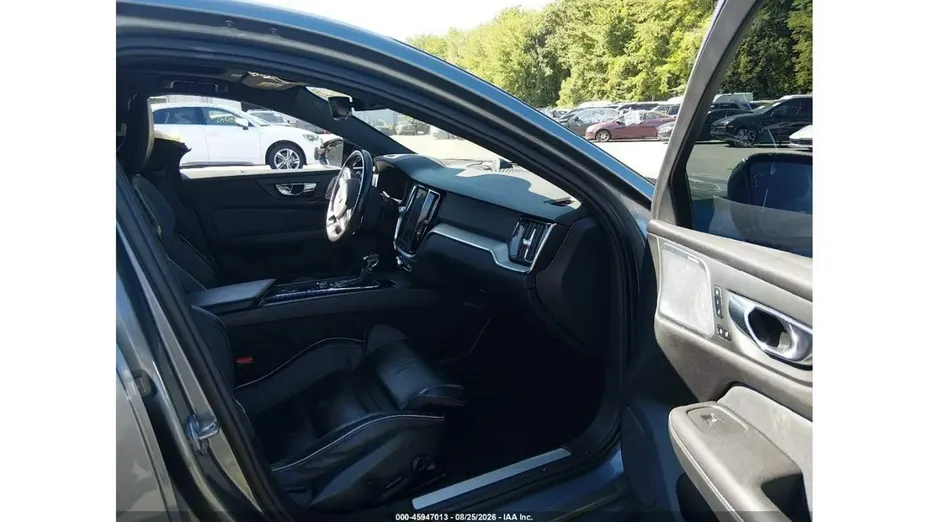 VOLVO S60 -