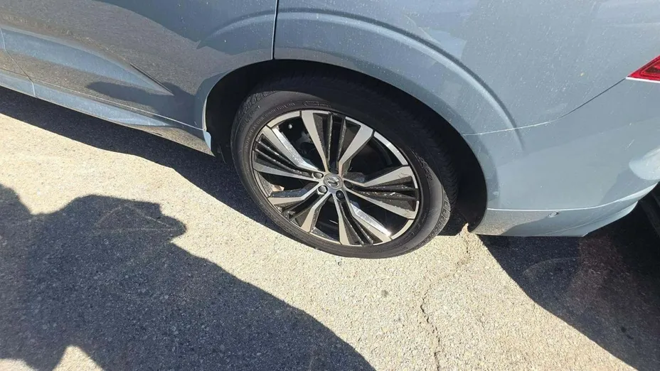 VOLVO XC60 -
