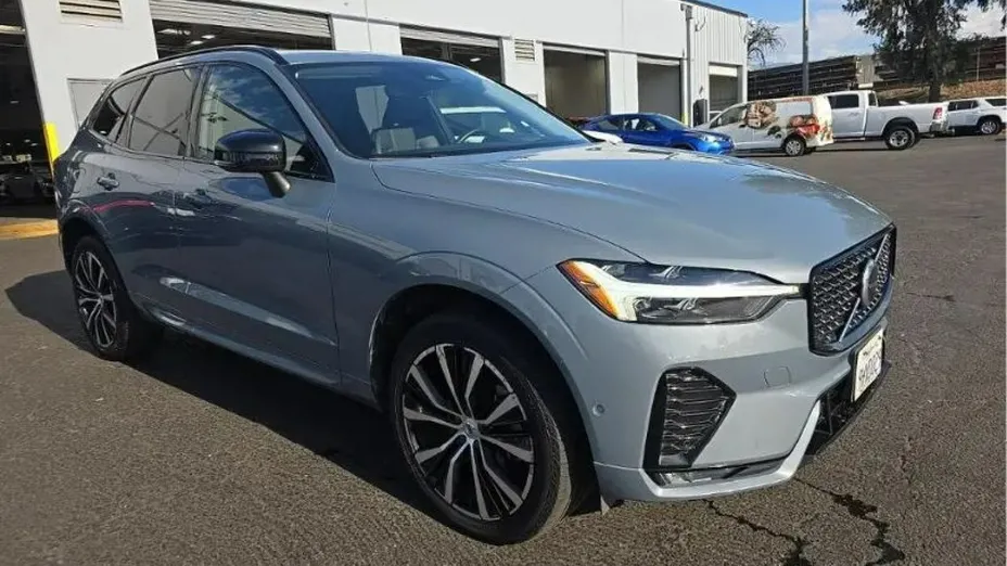 VOLVO XC60 -