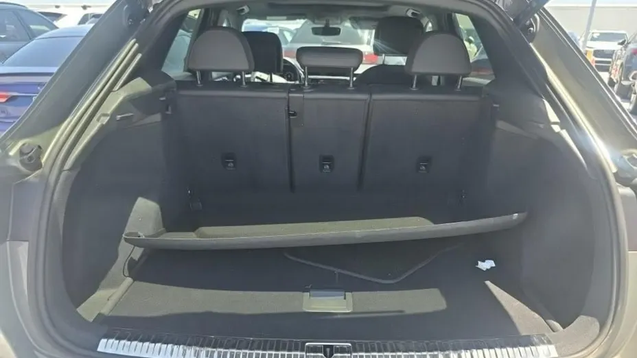 AUDI Q3 -