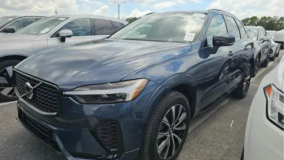 VOLVO XC60 -