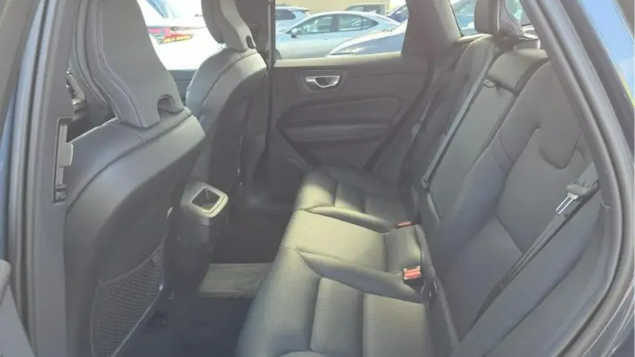 VOLVO XC60 -