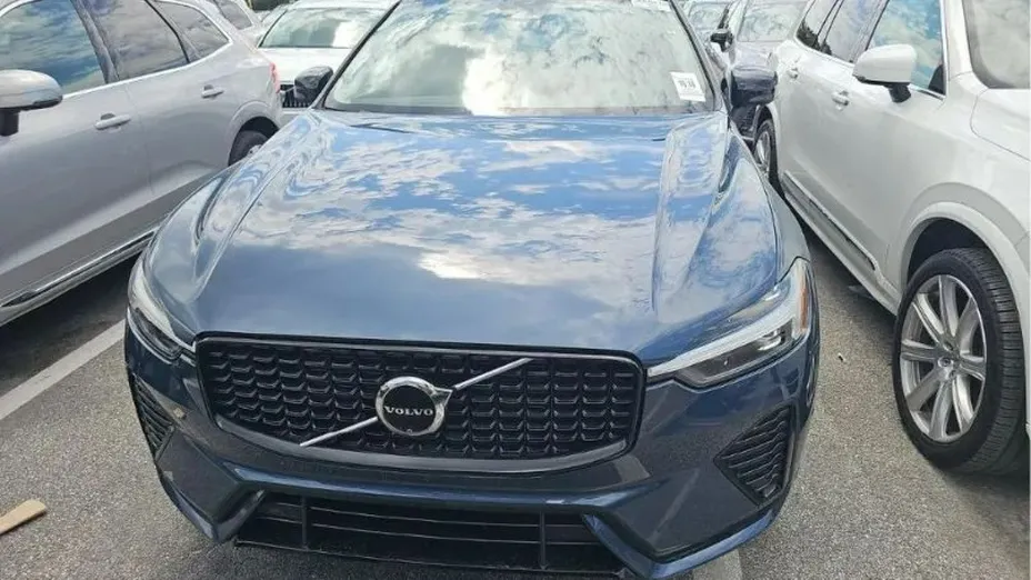 VOLVO XC60 -