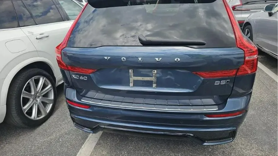 VOLVO XC60 -