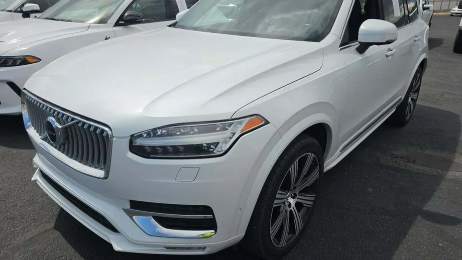 VOLVO XC90 -