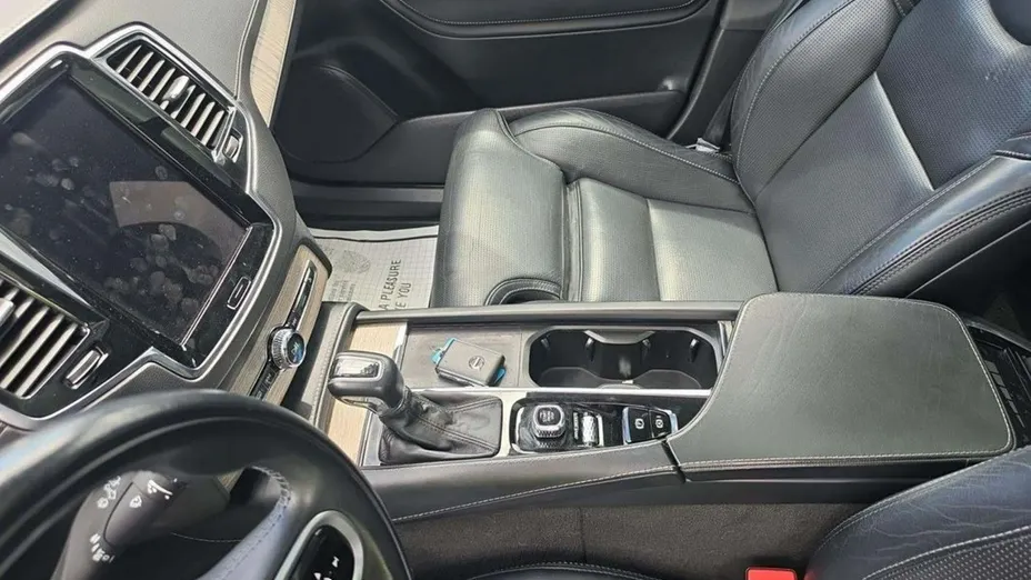 VOLVO XC90 -