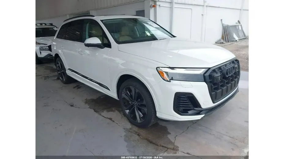 AUDI Q7 -
