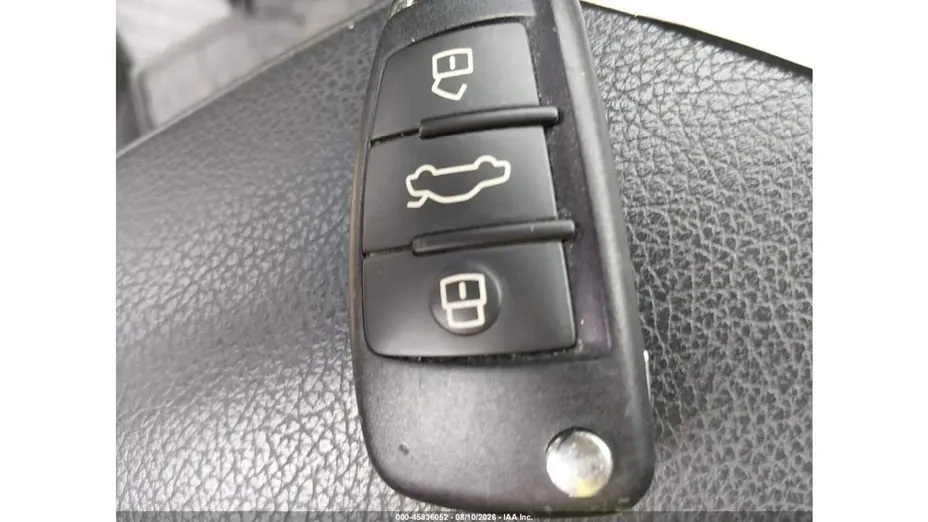 AUDI Q3 -