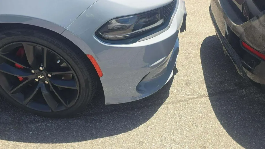 DODGE Charger -