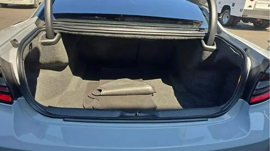 DODGE Charger -