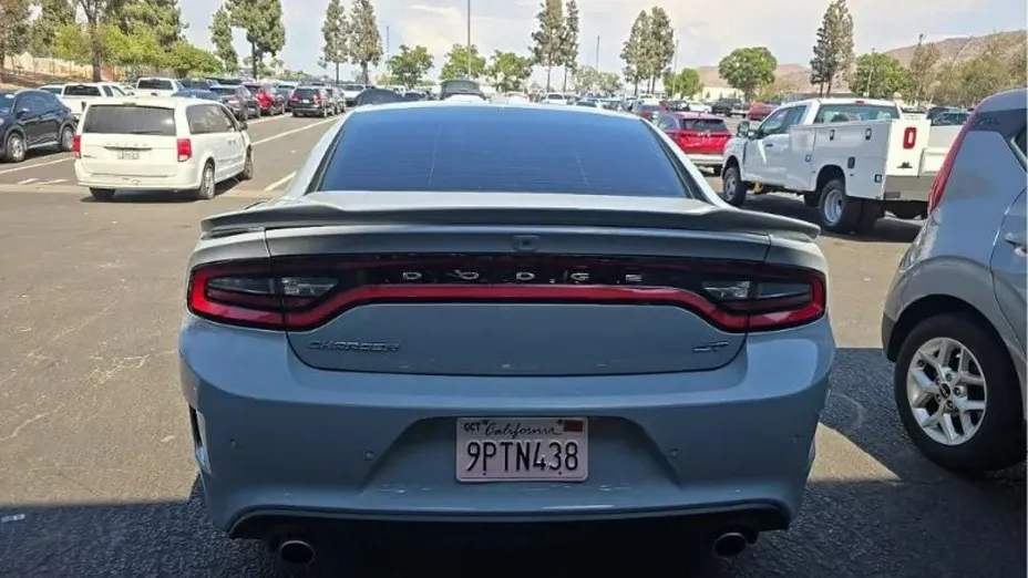 DODGE Charger -