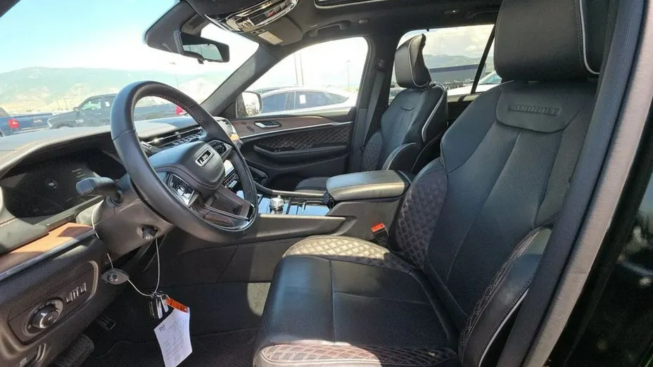 JEEP Grand Cherokee -